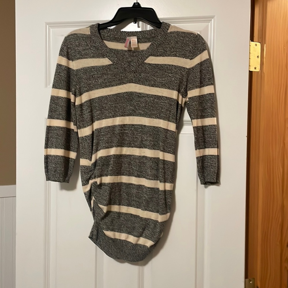 Maternity knitted shirt